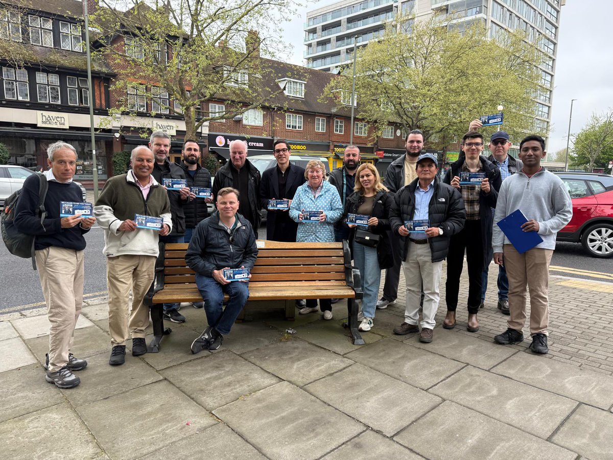 Great to be out in Whetstone this morning for the Council by-election! Electorally we need put Barnet Labour in the bin. Vote for <a href="/Tom_Smith26/">Thomas Smith</a>!