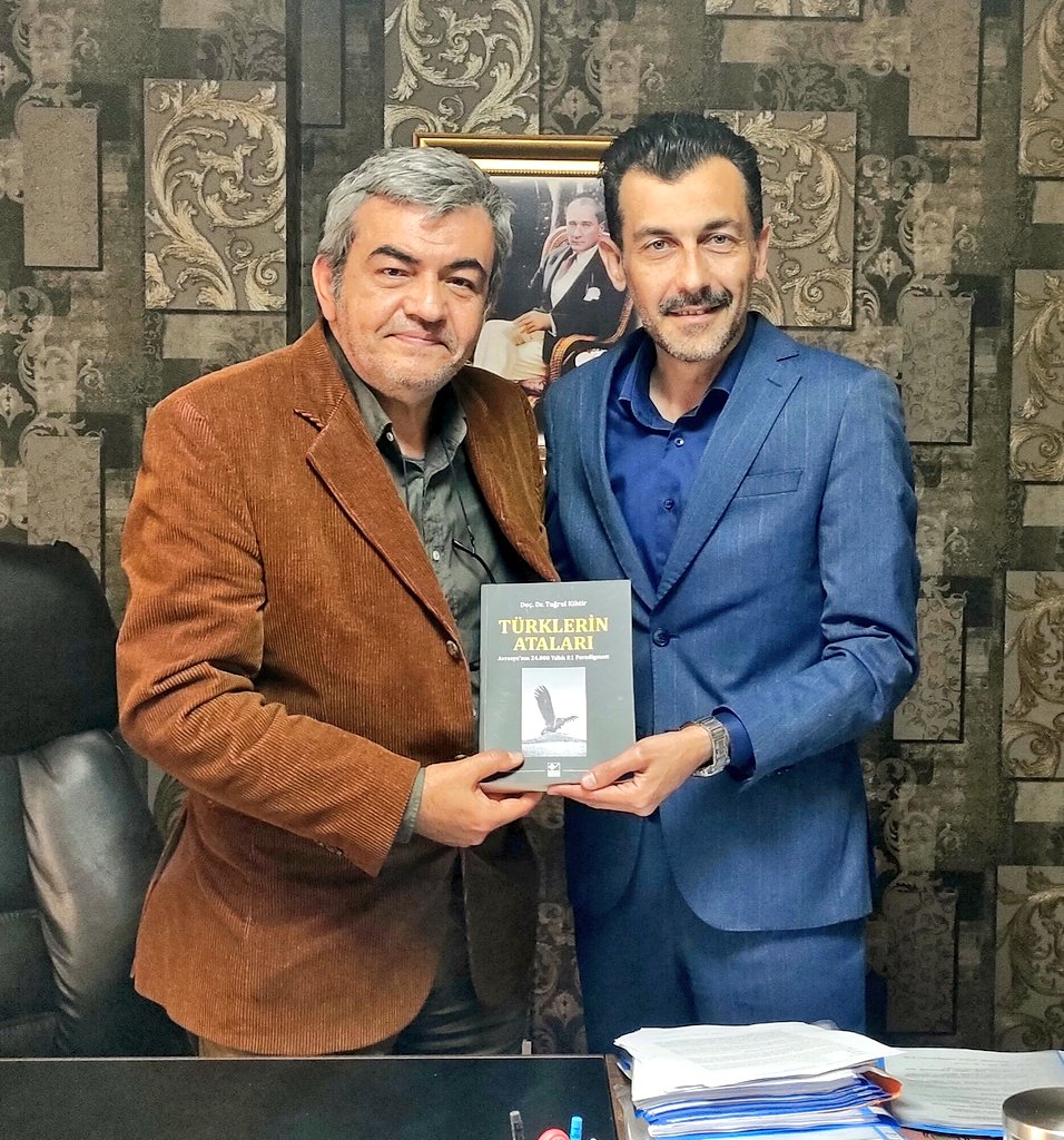 Partimizin kurucularından ve GİK üyemiz kıymetli müvekkilim Doç. Dr. Tuğrul KİHTİR'a ziyareti ve imzalayarak hediye ettiği "Türklerin Ataları" eseri için teşekkür ederim.