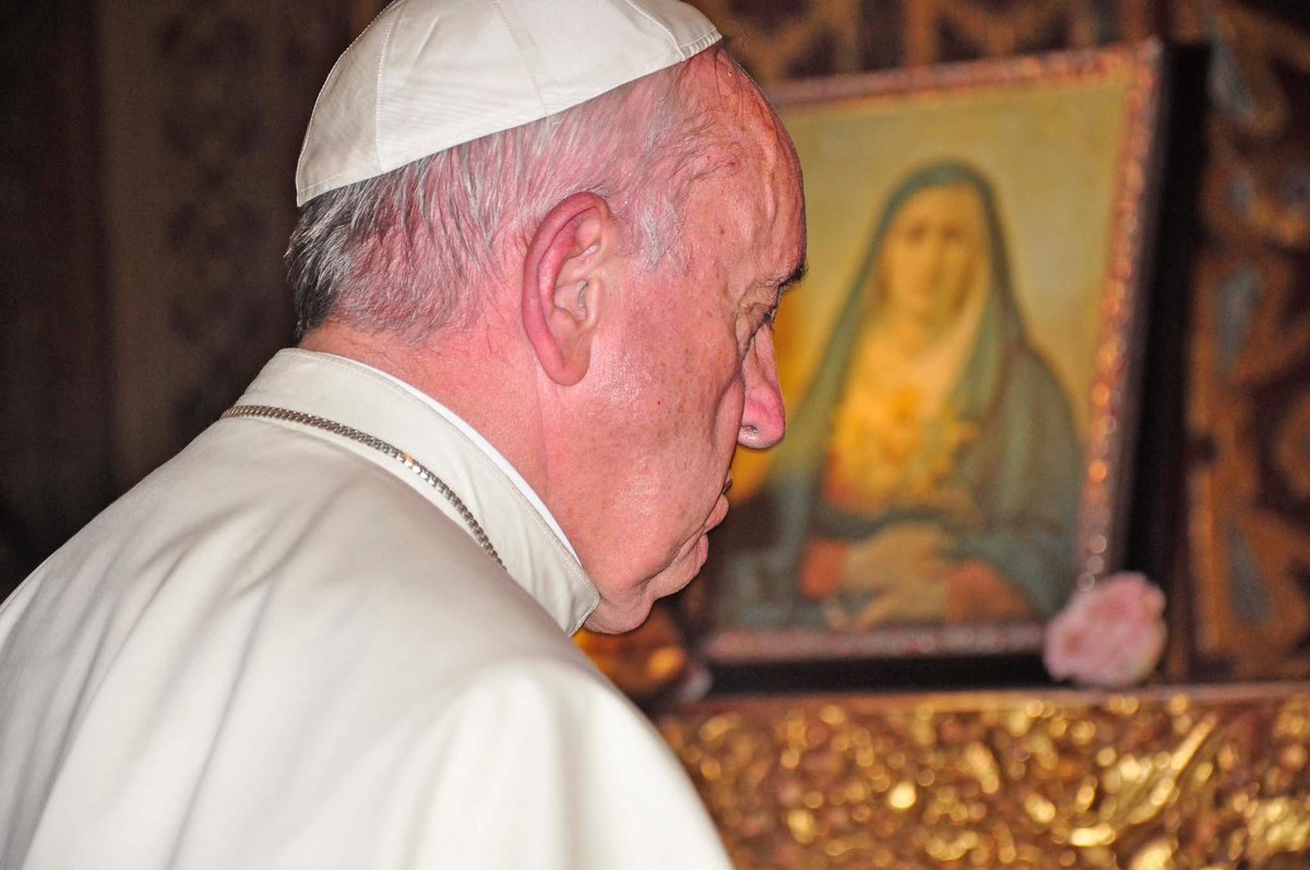 "Para conseguir la paz, se necesita valor, mucho más que para hacer la guerra (...) Se necesita valor para decir sí al encuentro y no al enfrentamiento; sí al diálogo y no a la violencia; sí a la negociación y no a la hostilidad; sí al respeto de los pactos y no a las