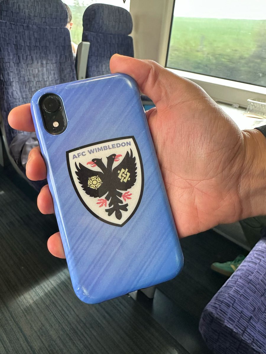 DONS VLOGS (@donsvlogs) on Twitter photo Phone found on the train to gillingham if anyone knows anyone who's lost this phone DM and can get person to meet you.
Please RT and let get this phone back to its owner.
<a href="/WomblesDream/">The Wombles had a Dream (P)odcast</a> <a href="/AFCWimbledon/">AFC Wimbledon</a> Phone found on the train to gillingham if anyone knows anyone who's lost this phone DM and can get person to meet you.
Please RT and let get this phone back to its owner.
<a href="/WomblesDream/">The Wombles had a Dream (P)odcast</a> <a href="/AFCWimbledon/">AFC Wimbledon</a>