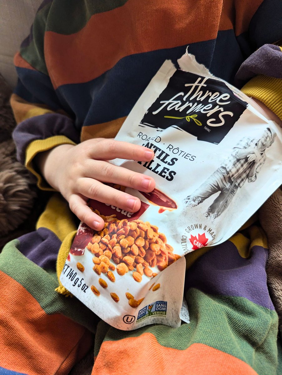 Crafted for Canadian Families 🍁 
From our family farms to your family's hands—our snacks are crafted with care, nutrition, and love. Always delicious, always Canadian.