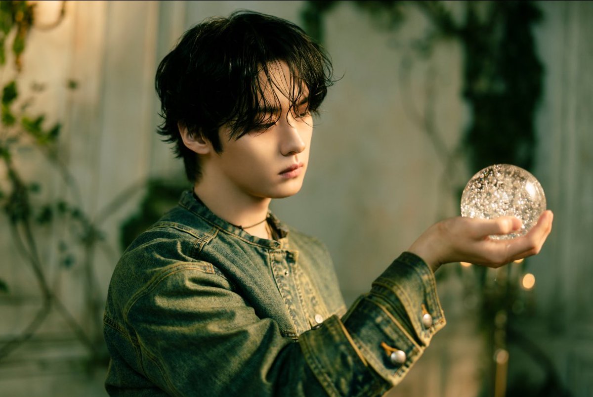 Lee know | Stray Kids