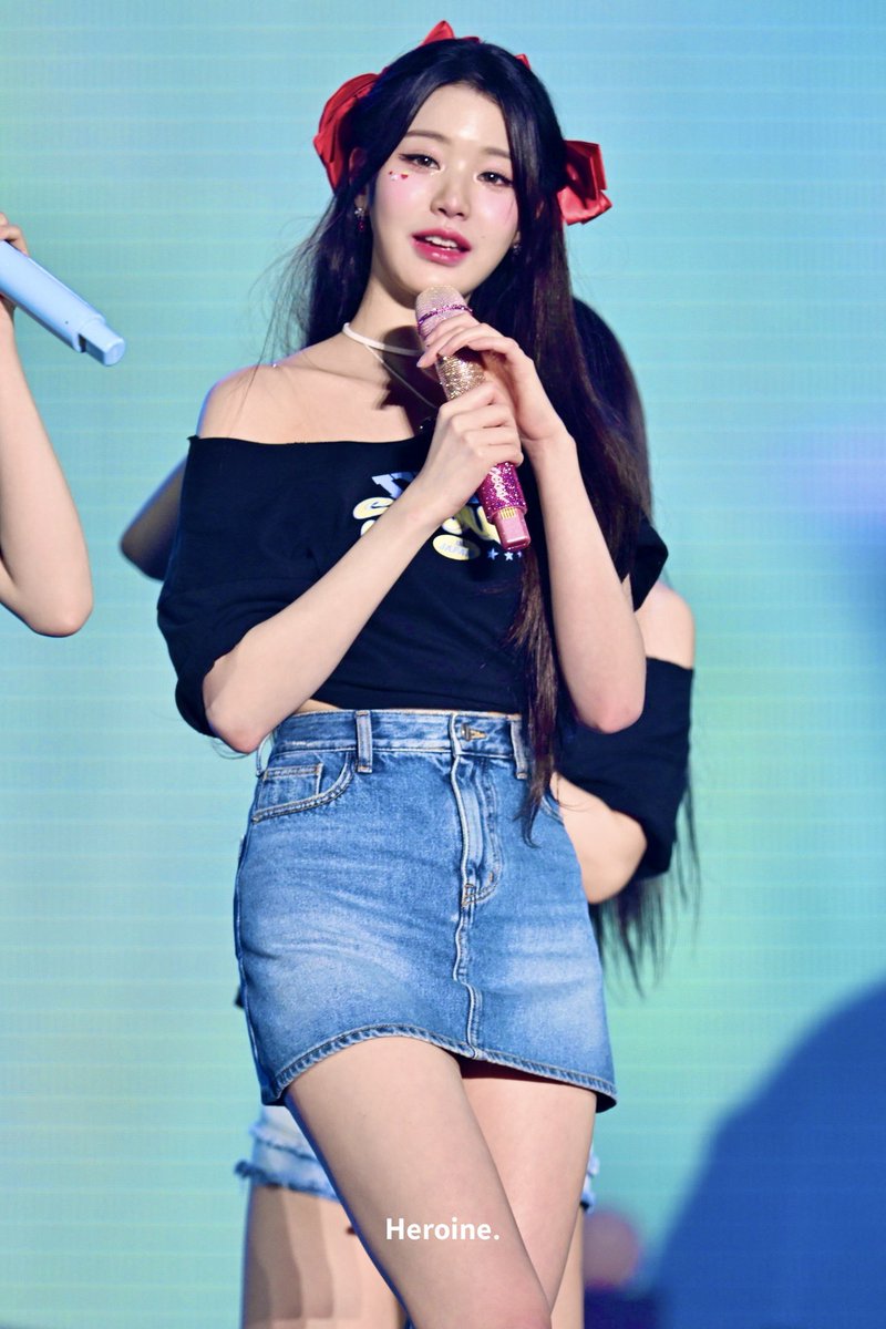 𝟮𝟱𝟬𝟰𝟮𝟭 𝗣𝗿𝗲𝘃𝗶𝗲𝘄

워녕이🫶🏻

#장원영 #JANGWONYOUNG
#아이브 #IVE