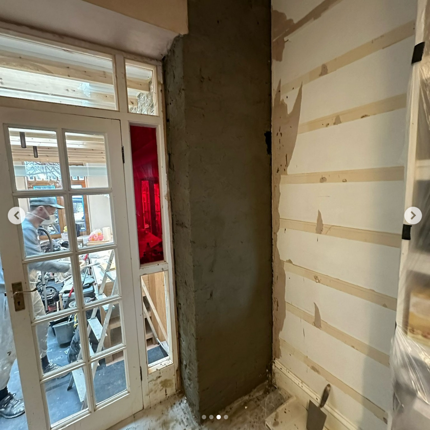 APGoochLtd's tweet photo. No job is too small ! Damp proofing in Hackney with @wykamolwaterproofing damp proofing products.

#apgooch #dampproofing #stokenewington https://t.co/0LgGGU7joY