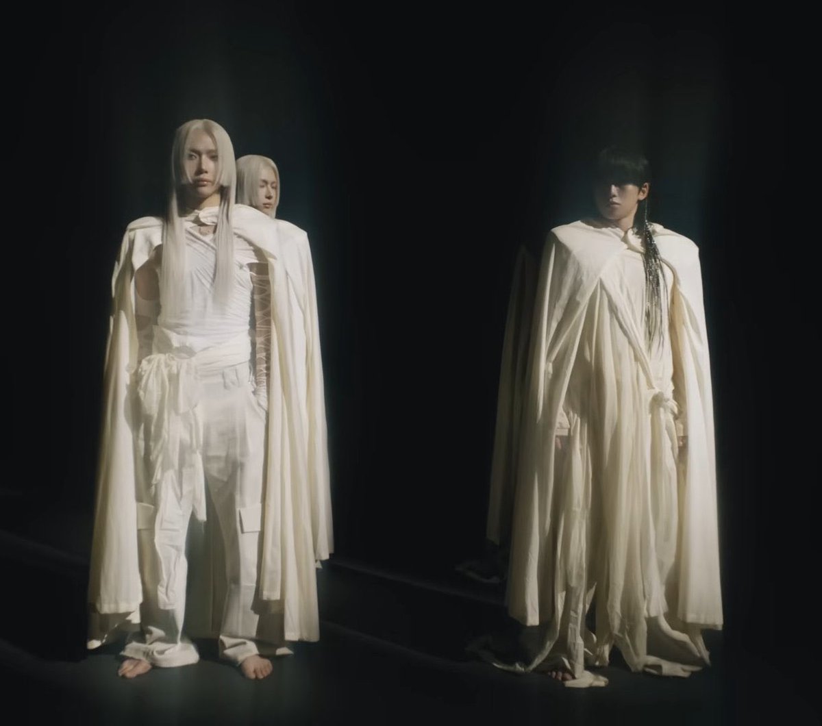iamdasami's tweet image. 대유쾌마운틴보고 올해들어 가장 크게 웃음
재입덕해버렸어요 고마워요