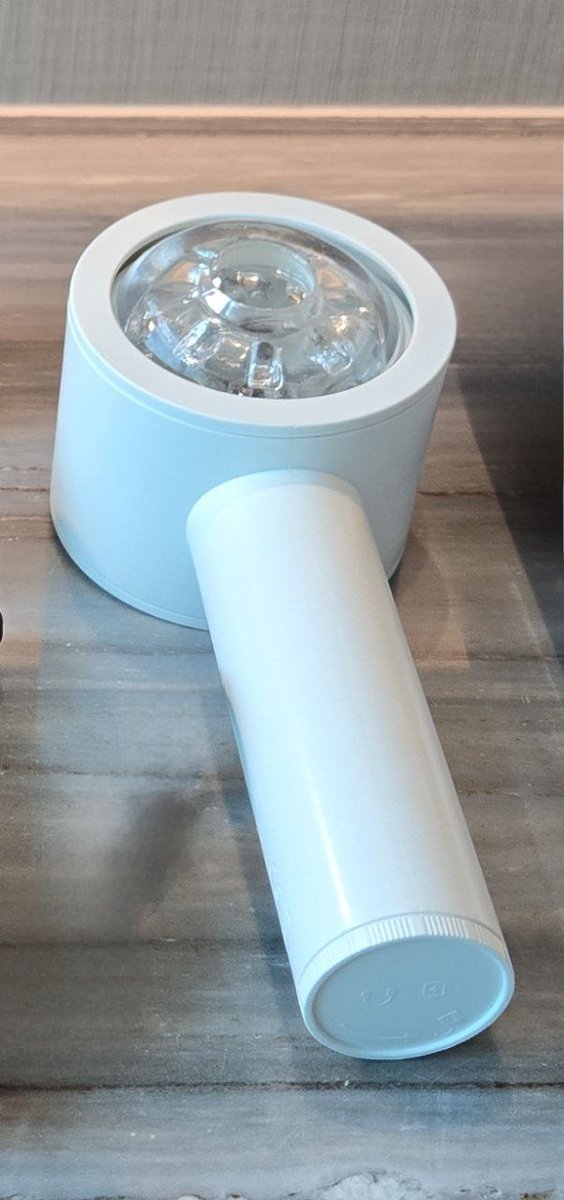 買左新玩具，想唔想睇哥哥玩？