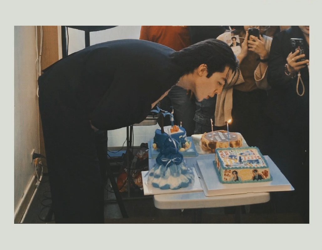 rika1810308's tweet photo. เอ็นดูท่าเป่าเทียนมาก 🎂🩵✨️

#อู๋กิตติภณ #aukittipon
#meeting_prebirthdayAUkittipon https://t.co/T6A8Dl5uAV