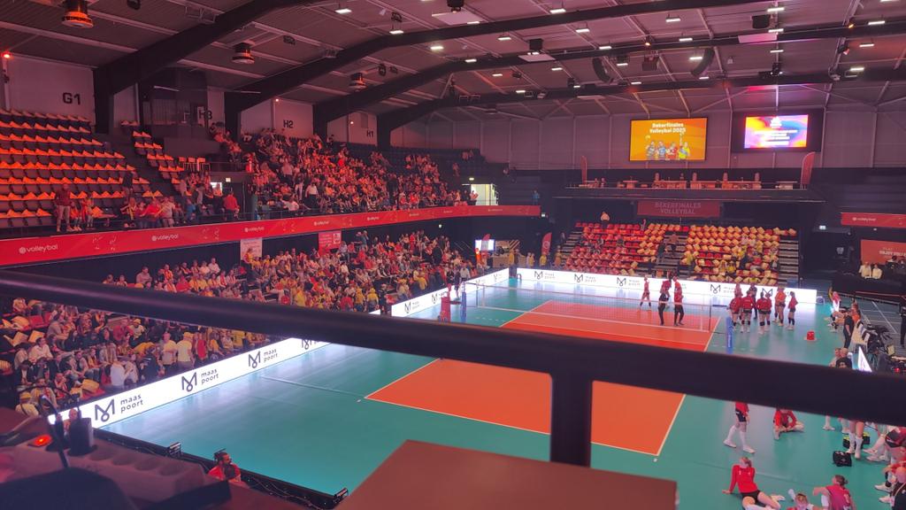 Beker Finales voor Volleybal in de Maaspoort :)

Net al een masterclass van Orion Stars mogen aanschouwen. Nu tijd voor de Dames. Gaat Draisma Dynamo deze wel pakken of wordt het toch Friso Sneek die hem wint? 🤔