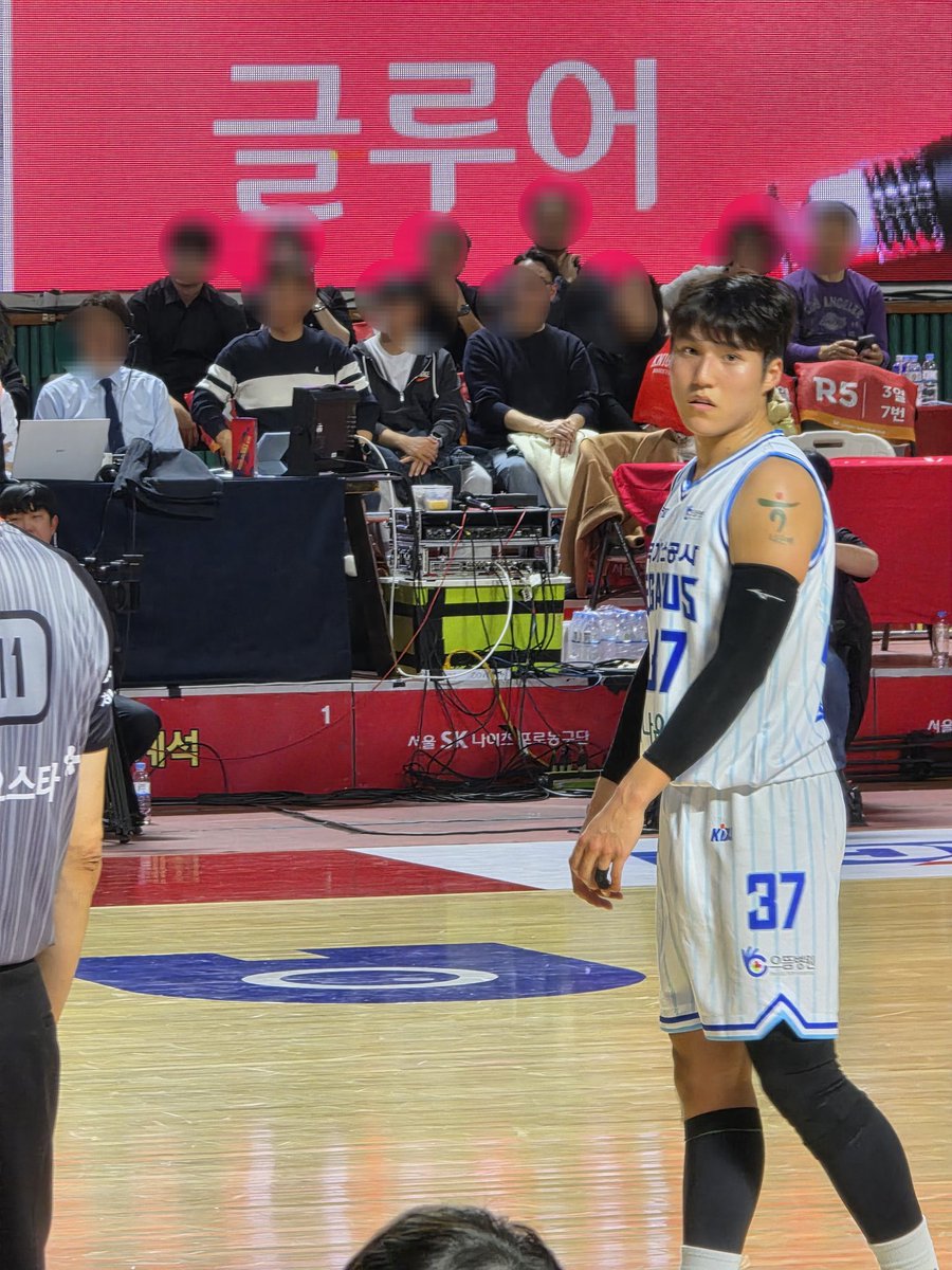 초점 안 맞아두 아이돌 같으셔유 ㅋㅋ🥰