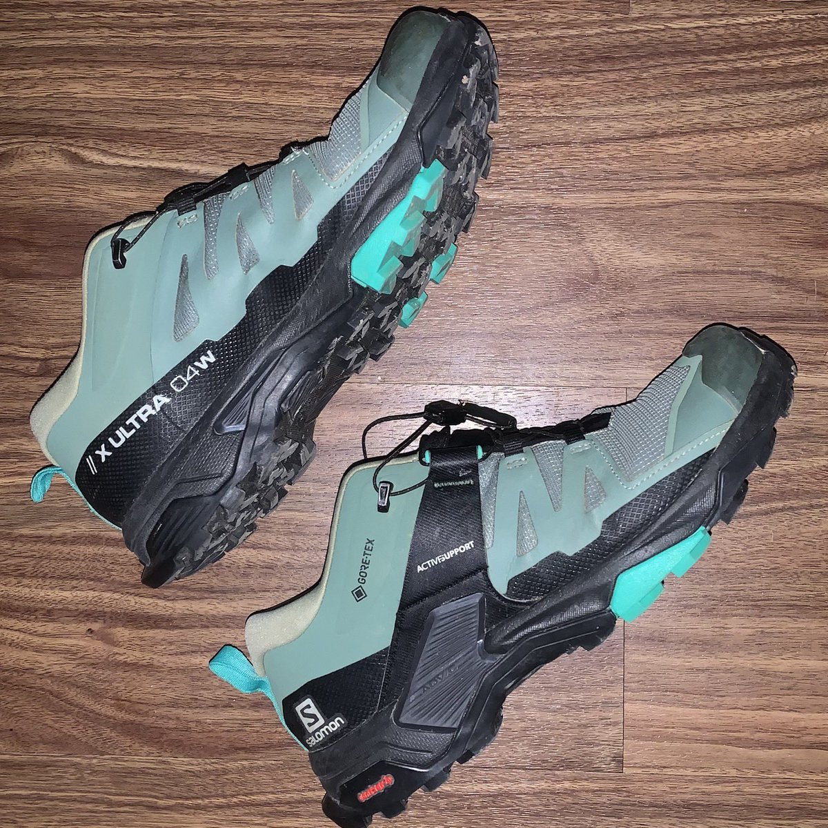 <a href="/barbiesantet/">juwa</a> Salomon Woman X Ultra 04W
Goretex size 40
1,4 jt
Beli di Dolomites North Italy