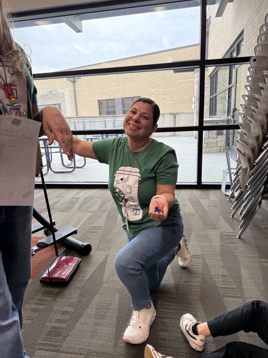 MJEjags's tweet photo. @MsChan_MJE was cleaning up Math STAAR Review decorations. @MrsHendren3rd, Mr. Smith &amp; Mrs. Deadessis took it upon themselves to come to the rescue w/out hesitation to help clean up. Definition of leading by example and acts of kindness! Way to go, @MJEThirdGrade ! #MayDellsGift https://t.co/b5OrB66Bjb