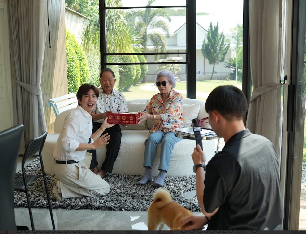 ย่าขอให้รวยตลอด เริ่มรวยพรุ่งนี้เลย ย่าขำมาก

TOFU GO MUMU HOME
#MUMUTOFUSS2ep10