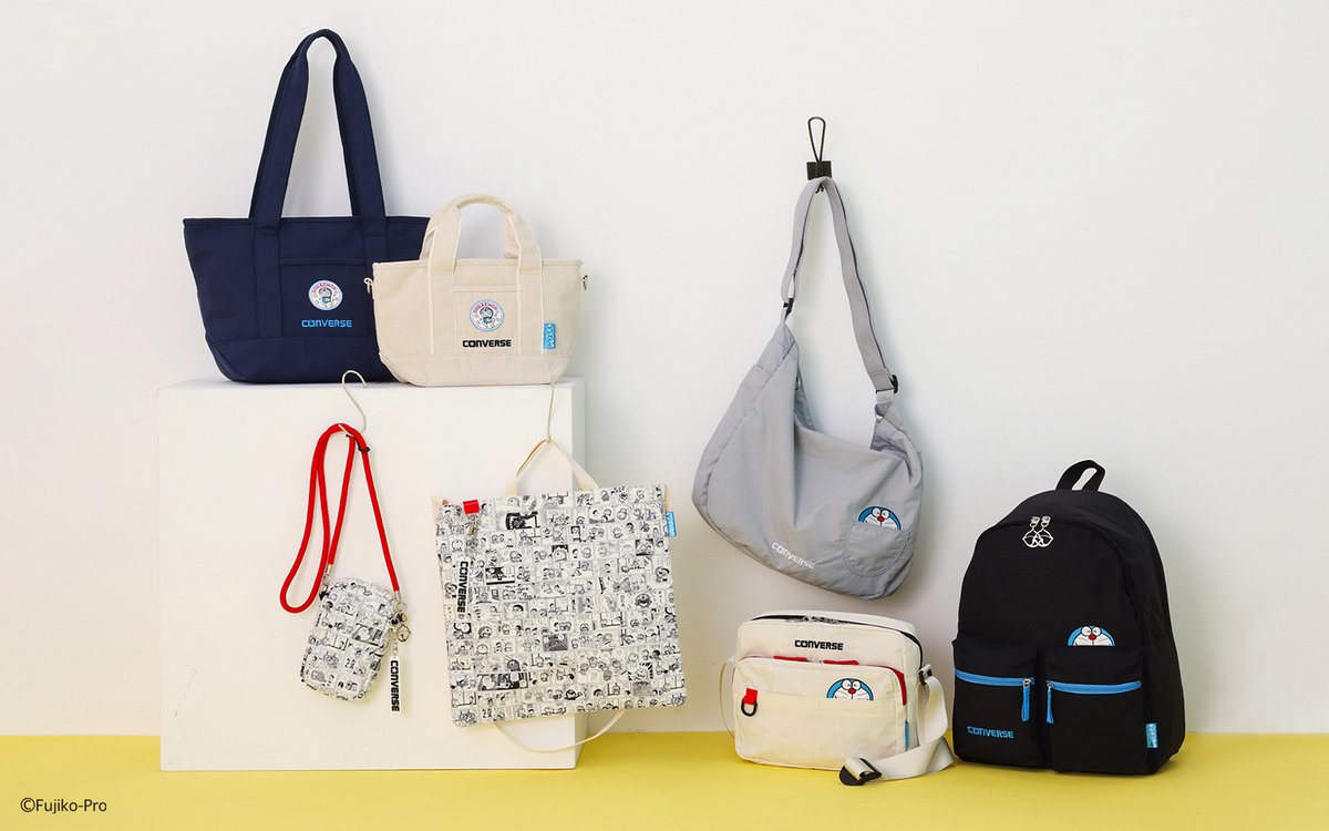 oricon's tweet image. 『ドラえもん』×コンバースがコラボ❗
原作シーン＆表紙盛り込んだデザインの商品登場

🚪靴のほか、バッグ＆リュックなども販売
oricon.co.jp/news/2380816/?…

 #ドラえもん @doraemonChannel