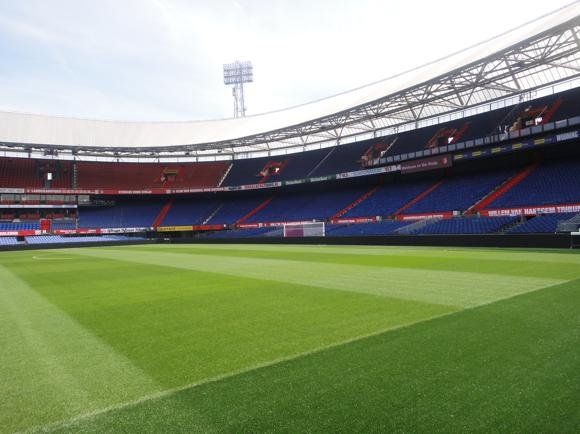 liberofootball's tweet photo. ⚽ Final at one of Europe’s great stadiums: De Kuip.
Go Ahead Eagles 🆚 AZ in the #KNVBBeker showdown in Rotterdam.
Discover the #liberoguide 👉 https://t.co/hQ1FOtvUAW
#DutchCup #groundhopping #Rotterdam https://t.co/JTo6Jsrh8V