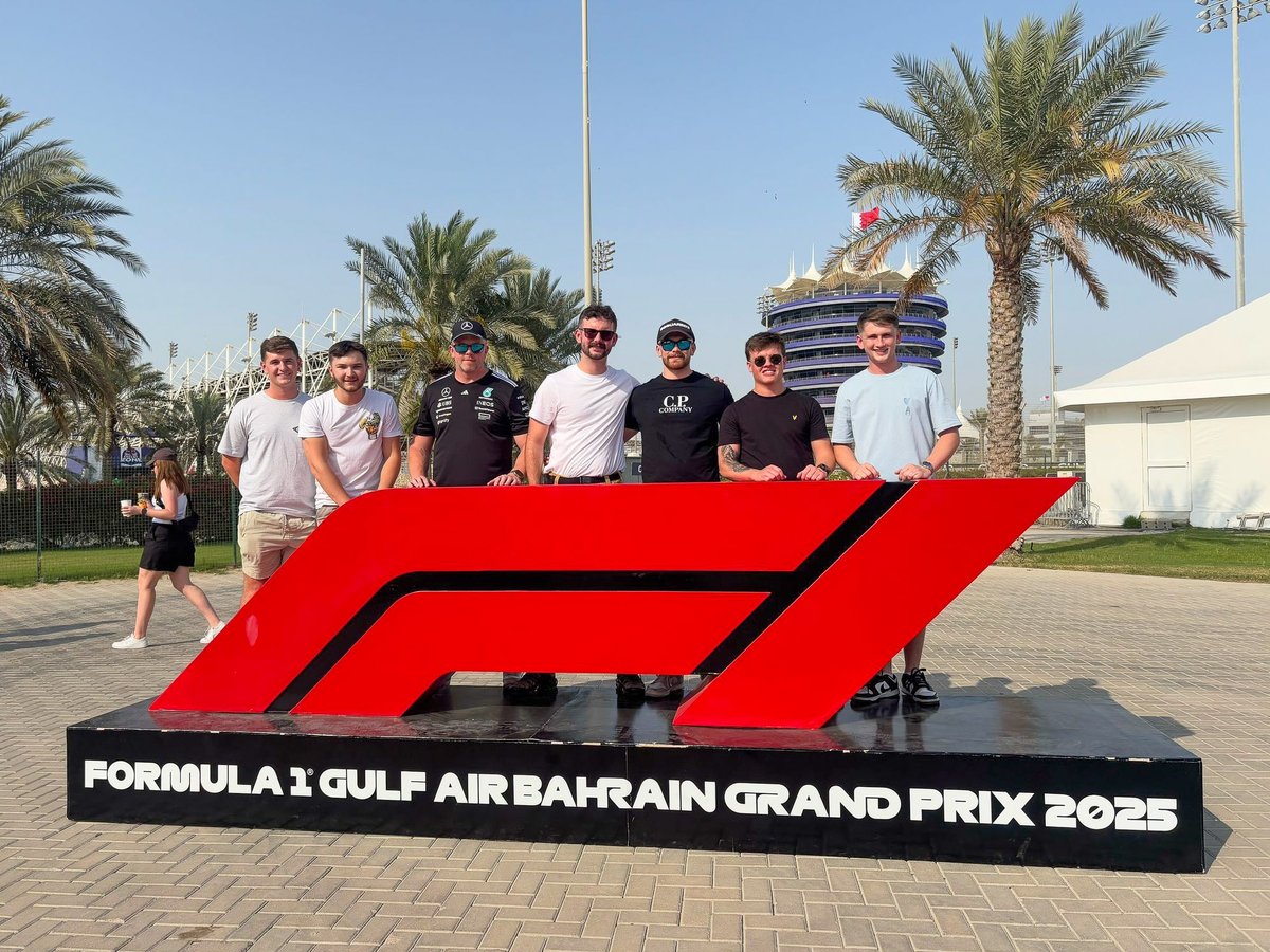 HMSMiddleton's tweet image. Crew 8 is living life in the fast lane! 🏎️ 🏁
A huge thanks to @Tickets4Troops for providing race weekend passes for the Bahrain Grand Prix to enjoy the iconic Bahrain International Circuit. Let’s gooo! 🌴 🏁
@RoyalNavy @F1 #LewisHaMiddleton
