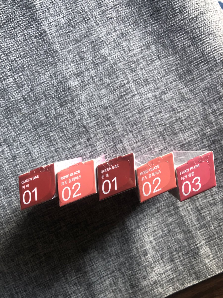 user167272727's tweet photo. (edisi jual murah bgt) aku mau pindahan jadi ada makeup2 an mau aku jual, masih segel ya tapi aku turunin harganya, yg penting ambil aja dehhh, bisa oyen 🍊 https://t.co/4Mr3076Xw8