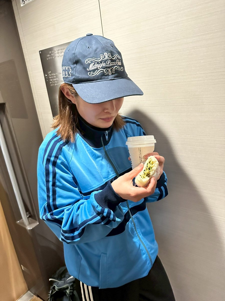 ちなみに昨日は走ったあと、都内で収録があったのですが、新幹線が激混みで席が取れず、途中まで立ち席でした💃

立ち席専用のチケットは、数の制限をかけて売られていることを初めて知りました。