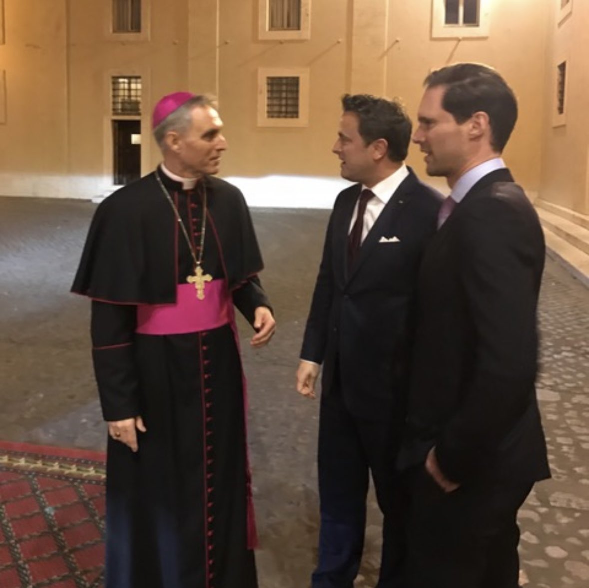 Xavier_Bettel's tweet photo. It’s with utmost sadness that I’ve learned of the passing of @Pontifex While our views did not always align,we shared a deep respect for one another &amp; each other’s perspectives.He will be remembered for his humility,his commitment to the poor&amp;his efforts to modernize the churchXB https://t.co/qhPsjESHEf