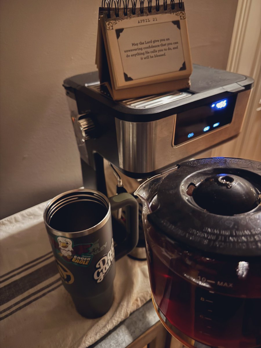 GM legends ☕️

May you have the confidence to accomplish your goals 🤙🏼