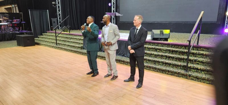 Sholagboola4MP's tweet photo. Wade and I had a wonderful time participating in the Easter celebration with Pastor Fela Keshinro at Christ Apostolic Church today. I wish everyone a Happy Easter! https://t.co/8mj3Q6S3KV