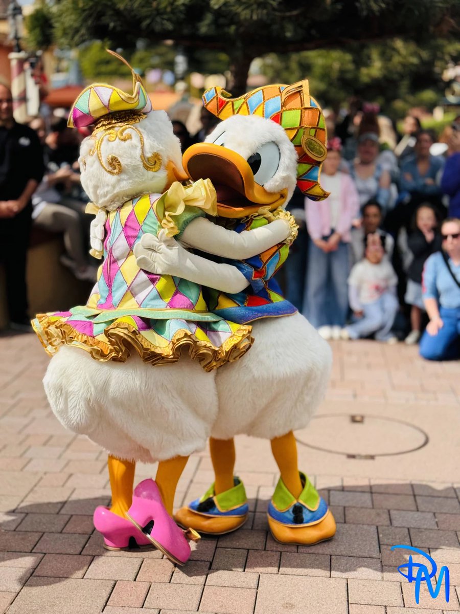 DreamAndMagic25's tweet photo. ✨ Retour en images sur le lancement de la nouvelle saison du Disney Music Festival 🎵🎤

#DisneylandParis #DisneyMusicFestival https://t.co/N87KpaVhmx