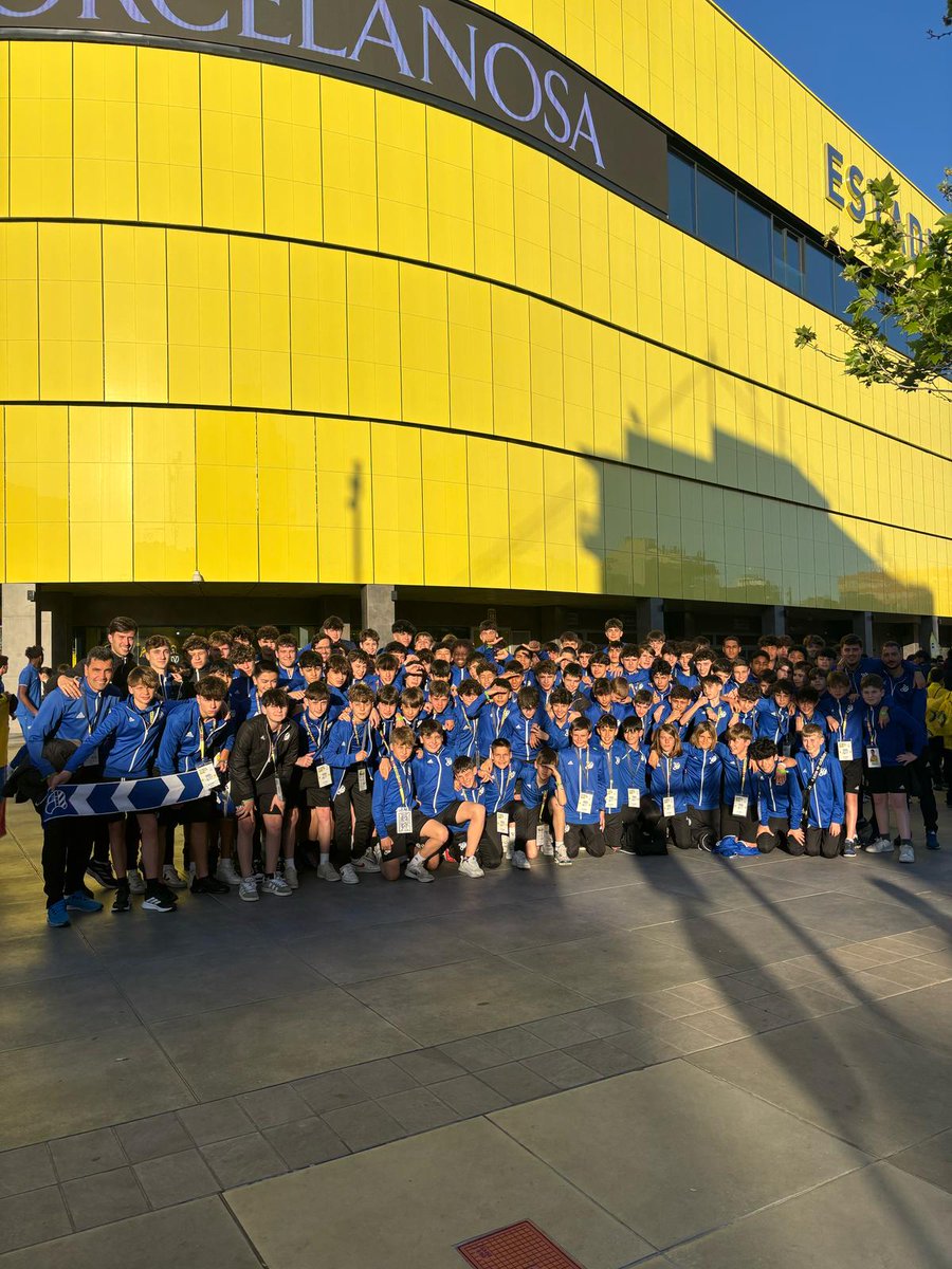 Més de 10 equips gaudint junts d'uns dies de futbol i representant al <a href="/CEEuropa/">Club Esportiu Europa</a>.

Felicitats a l'Aleví A i Cadet B per ser campions de la Yellow Cup a Villarreal.