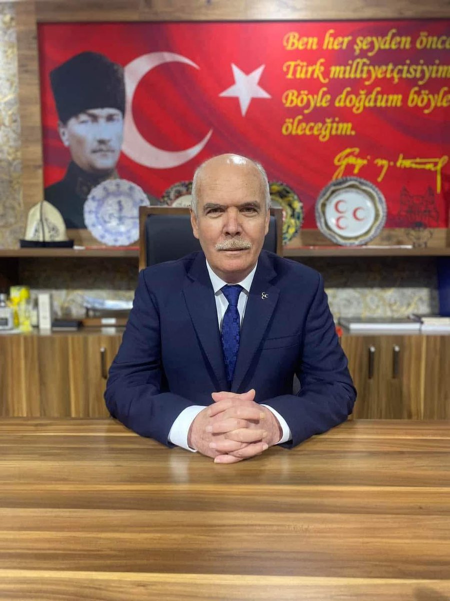 BU FUTBOL DEĞİL, ORGANİZE EDİLMİŞ BİR FUTBOL VANDALLIĞI

Dün Manavgat’ta yaşananlar, yalnızca futbol adına değil, insanlık adına da utanç vericiydi. Eskişehirspor’umuzun Manavgat Belediyespor karşısında sadece sahada değil, saha dışında da mücadele ettiği bir güne tanıklık ettik.