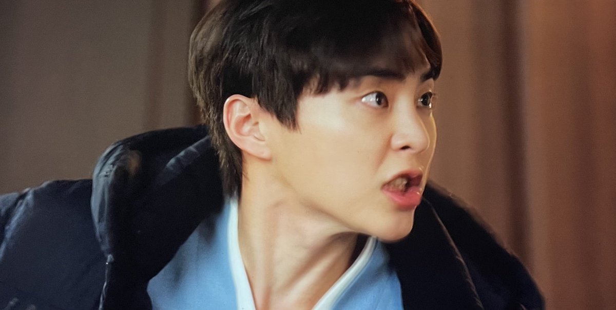 connectXIUns's tweet photo. He’s mad😡

HEO GYUN vs LEE HYUK
#HeosDinerEpisode9
#HeosDiner #허식당_시우민
@XIUMIN_INB100 @_xiumin_JP https://t.co/7ANofkwqyx