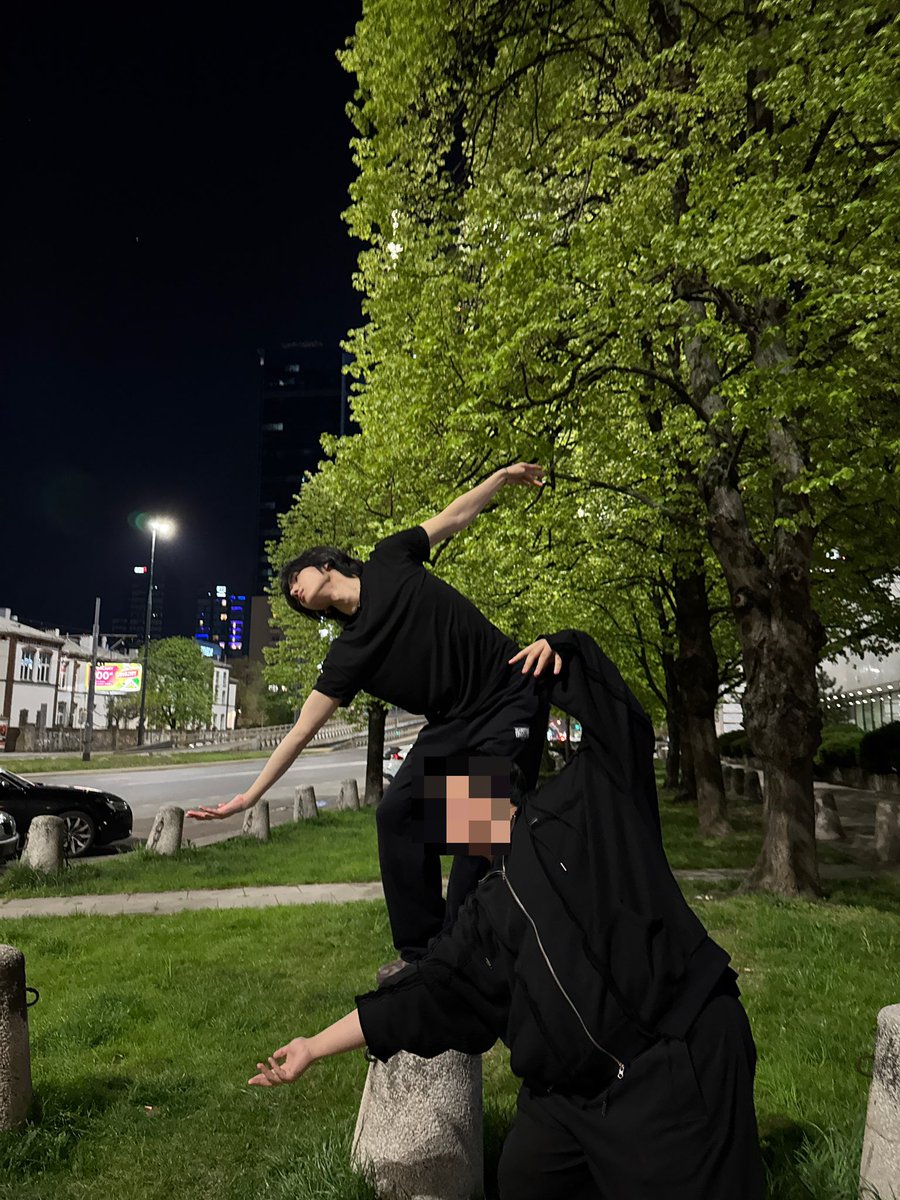 [#카엘]
Thank you 바르샤바💙
I love you
행복의 포즈 With 매니저님ㅋㅋㅋㅋㅋㅋㅋㅋㅋ

#루네이트 #LUN8 #Chael #Warsaw