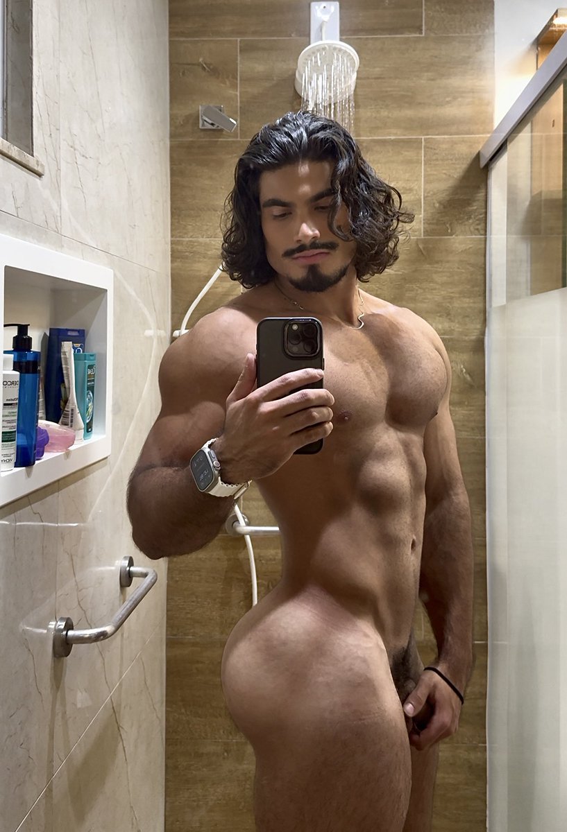 BlogGay's tweet photo. Paulo Victor Melo (@paulo_victormelo) é um modelo fitness radicado no Rio de Janeiro, Brasil🇧🇷. Paulo Victor Melo (@paulo_victormelo) est un mannequin fitness basé à Rio de Janeiro, au Brésil. https://t.co/RIlyZcAact