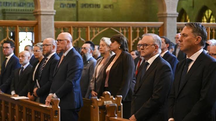 Australian Federal Election About To Go Full Catholic: betootaadvocate.com/headlines/aust…