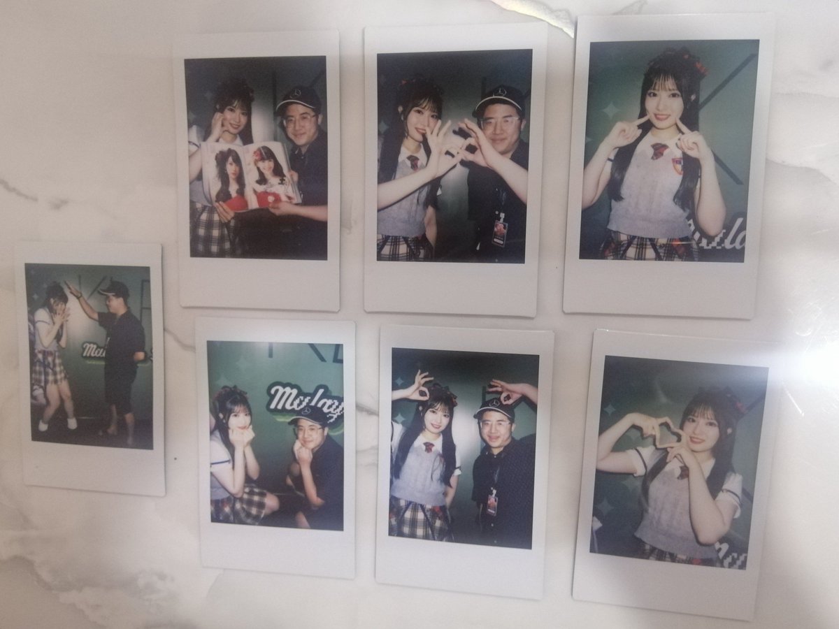 YurinaGaDaiji's tweet photo. Anime Fest D2 終了
During cheki session
Yurina: What position u at?
Me: I at the center
Yurina: Maybe I cannot see u
But I can see u.
私にとってはそれで十分だ
See you this Saturday
@tenten_yurina
#KLP48
#行天優莉奈
#flyingget https://t.co/yhEfuEw6UC