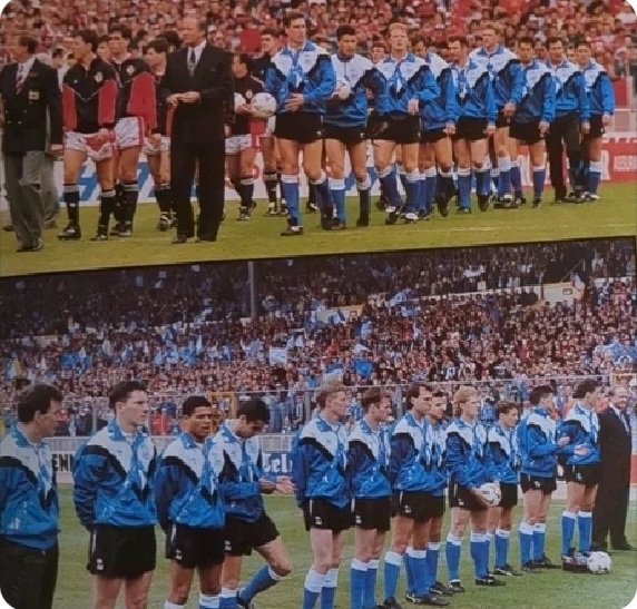 DavidWa73567496's tweet photo. What a day to be a #Wednesdayite to be there to witness #swfc lift a Major Trophy #UTO #WAWAW 💙🦉 https://t.co/ODBqoC67O3