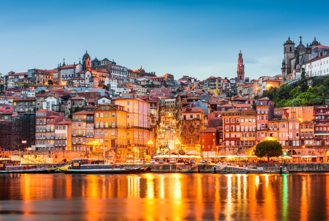 familytravel4um's tweet photo. Travel Europe in a way only @CroisiEurope_RC can take you. Sail Croatia, traverse the canals of Venice or France, bask in the valleys of Portugal and Spain all in luxury and style.
Love travel? So do we.
https://t.co/QAomqIQzwY
#springbreakideas #spons https://t.co/ZouuSoLAKj