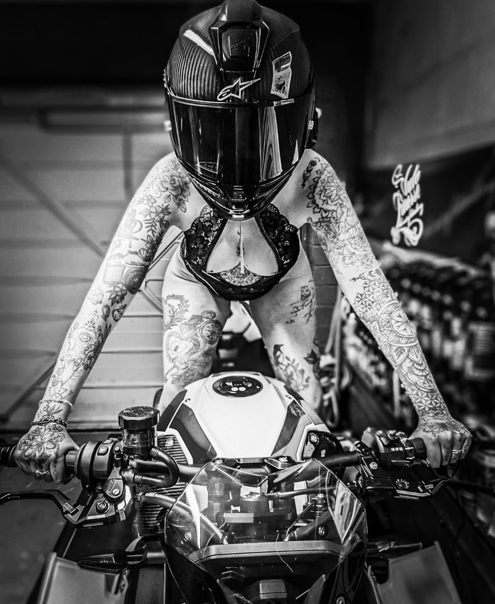 🖤Tattooed Biker Girl🖤 tweet media