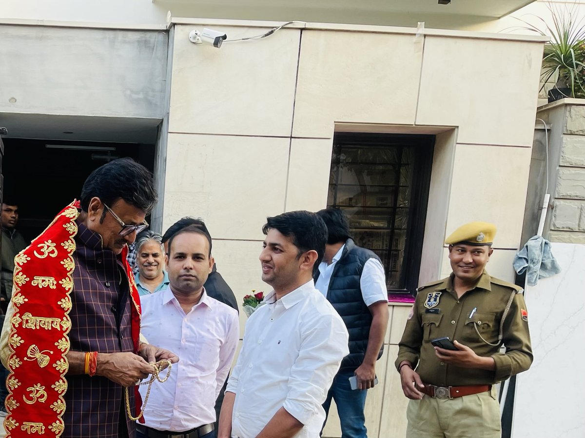 Dilip Singh Rathore (@dsrjodhpur) on Twitter photo рднрд╛рдЬрдкрд╛ рдХреЗ рд╡рд░рд┐рд╖реНрда рдиреЗрддрд╛, рдкреВрд░реНрд╡ рдиреЗрддрд╛ рдкреНрд░рддрд┐рдкрдХреНрд╖ рдЖрджрд░рдгреАрдп рд╢реНрд░реА рд░рд╛рдЬреЗрдВрджреНрд░ рд╕рд┐рдВрд╣ рд░рд╛рдареМрдбрд╝ рдЬреА рдХреЛ рдЬрдиреНрдорджрд┐рд╡рд╕ рдХреА рд╣рд╛рд░реНрджрд┐рдХ рдмрдзрд╛рдИ рдФрд░ рд╢реБрднрдХрд╛рдордирд╛рдПрдВред
рдорд╛рдБ рдХреБрд▓рджреЗрд╡реА рд╕реЗ рдЖрдкрдХреЗ рд╕реБрджреАрд░реНрдШ рд╡ рд╕реНрд╡рд╕реНрде рдЬреАрд╡рди рдХреА рдкреНрд░рд╛рд░реНрдердирд╛ рдХрд░рддрд╛ рд╣реВрдБред
тБж<a href="/Rajendra4BJP/">Rajendra Rathore</a>тБй рднрд╛рдЬрдкрд╛ рдХреЗ рд╡рд░рд┐рд╖реНрда рдиреЗрддрд╛, рдкреВрд░реНрд╡ рдиреЗрддрд╛ рдкреНрд░рддрд┐рдкрдХреНрд╖ рдЖрджрд░рдгреАрдп рд╢реНрд░реА рд░рд╛рдЬреЗрдВрджреНрд░ рд╕рд┐рдВрд╣ рд░рд╛рдареМрдбрд╝ рдЬреА рдХреЛ рдЬрдиреНрдорджрд┐рд╡рд╕ рдХреА рд╣рд╛рд░реНрджрд┐рдХ рдмрдзрд╛рдИ рдФрд░ рд╢реБрднрдХрд╛рдордирд╛рдПрдВред
рдорд╛рдБ рдХреБрд▓рджреЗрд╡реА рд╕реЗ рдЖрдкрдХреЗ рд╕реБрджреАрд░реНрдШ рд╡ рд╕реНрд╡рд╕реНрде рдЬреАрд╡рди рдХреА рдкреНрд░рд╛рд░реНрдердирд╛ рдХрд░рддрд╛ рд╣реВрдБред
тБж<a href="/Rajendra4BJP/">Rajendra Rathore</a>тБй