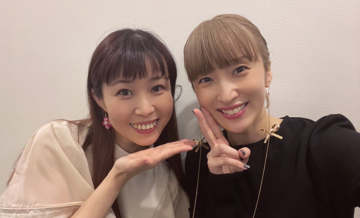 SayuriFUKUI's tweet photo. 昨日は『UMEDA NO UTA』❤️
可愛い可愛い梅田彩佳ちゃんのライブのサポートピアノさせて頂きました。
成長がとても嬉しいのです☺️

#梅田彩佳
#UMEDANOUTA https://t.co/hyXMrAYnkj