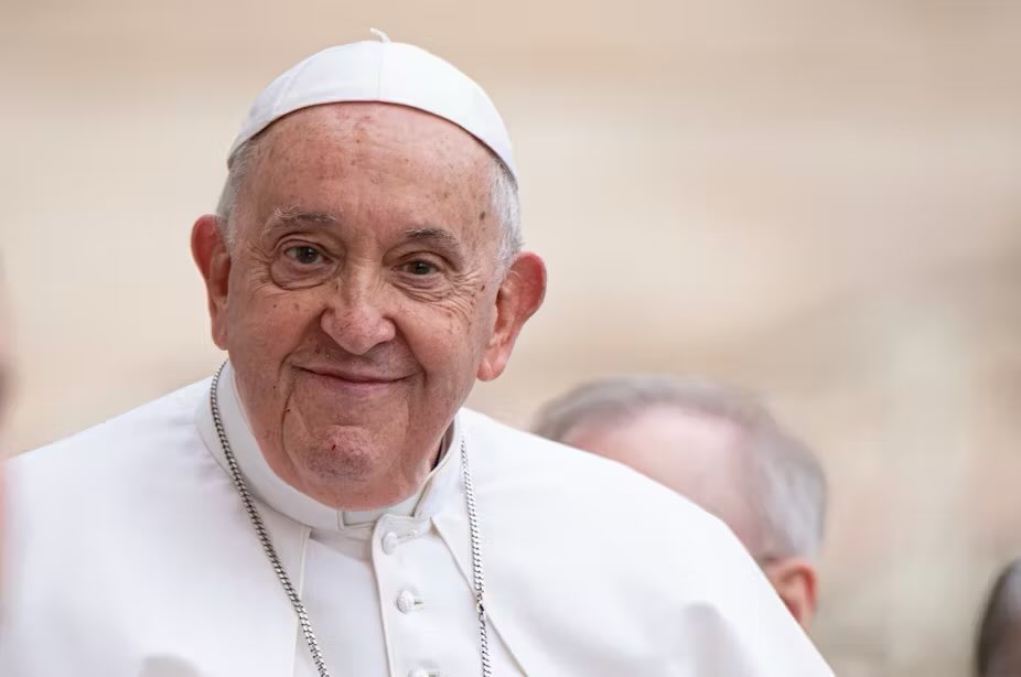 Le Pape François de son vrai nom Jorge Mario BERGOGLIO est décédé ce lundi à l'âge de 88 ans.