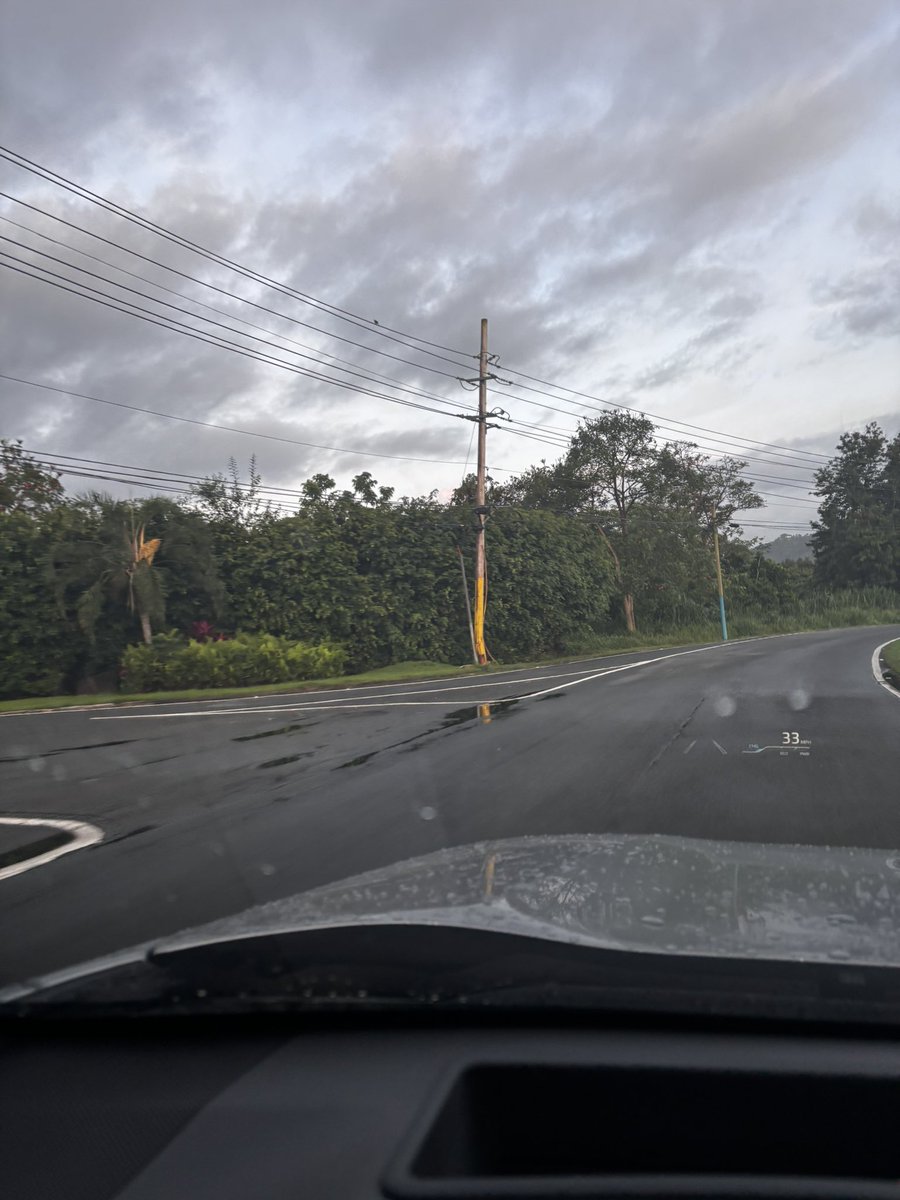 josess03's tweet photo. @lumaenergypr Poste roto en su base hace 3 semanas. Carr 765 km 2.0 Bo Borinquen Caguas Frente a la Urb Bosque de la Sierra. @TelenoticiasPR @jayfonsecapr @WapaTV @PresentadorRS ayuda antes de que se quede el sector sin luz https://t.co/tICndFGlj0