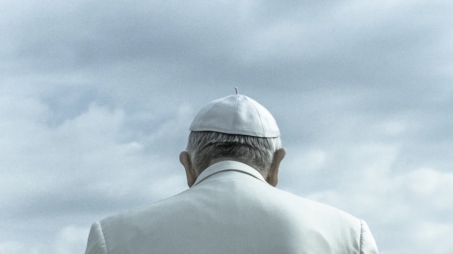 kchitwood's tweet photo. With news of Pope Francis' passing, ReligionLink has an in-depth guide on his life and legacy, an overview of how a new pope will be chosen and leads on who the top contenders are to lead more than 1.3 billion Roman Catholics worldwide.

https://t.co/0P693oSKDC https://t.co/5kL6ijHCa9