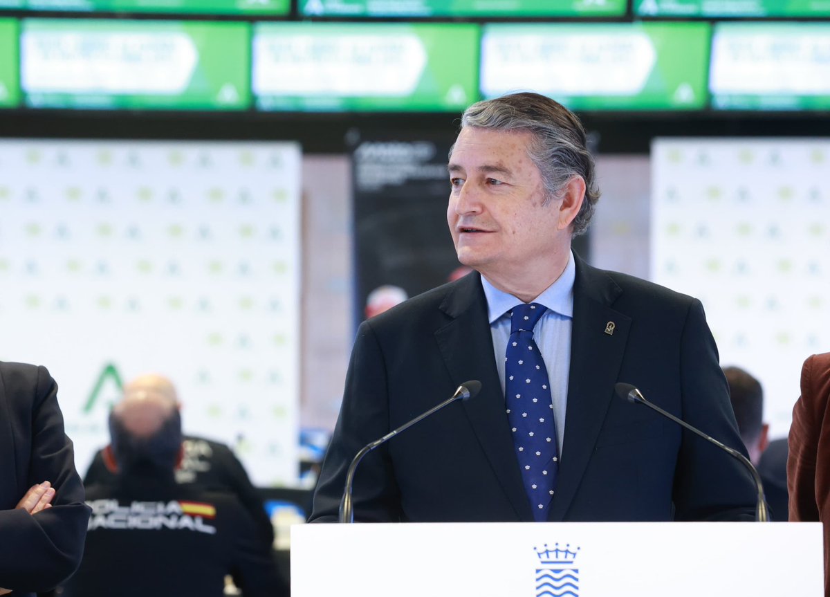 El Gran Premio de Jerez calienta motores y será el más tecnológico de la historia. Hoy en el Comité Asesor de <a href="/MotoGP/">MotoGP™🏁</a> presentamos las novedades:

📡Control por satélite
📶Wifi inteligente
📲Es-Alert

Seguridad y tecnología al servicio de los aficionados.

#SpanishGP 🇪🇸