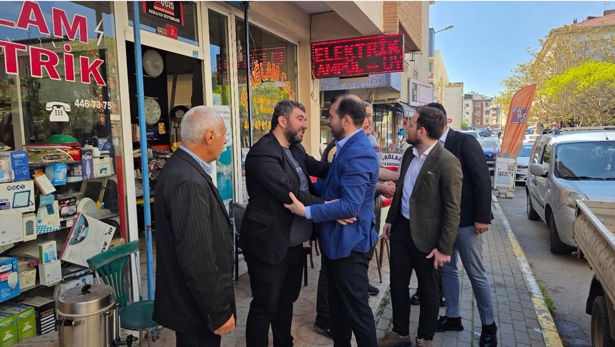 📍İstasyon Mahallesi  
Esnaf kahvaltısında, AK Parti Tuzla İlçe Başkanımız <a href="/serefcolak/">Şeref ÇOLAK 🇹🇷</a> ve kıymetli ilçe yönetimimizle bir araya geldik. Güzel sohbetler eşliğinde ilçemizin sorunlarını, çözüm önerilerini ve ortak hedeflerimizi konuştuk. Birlikte daha güçlü, daha güzel bir Tuzla