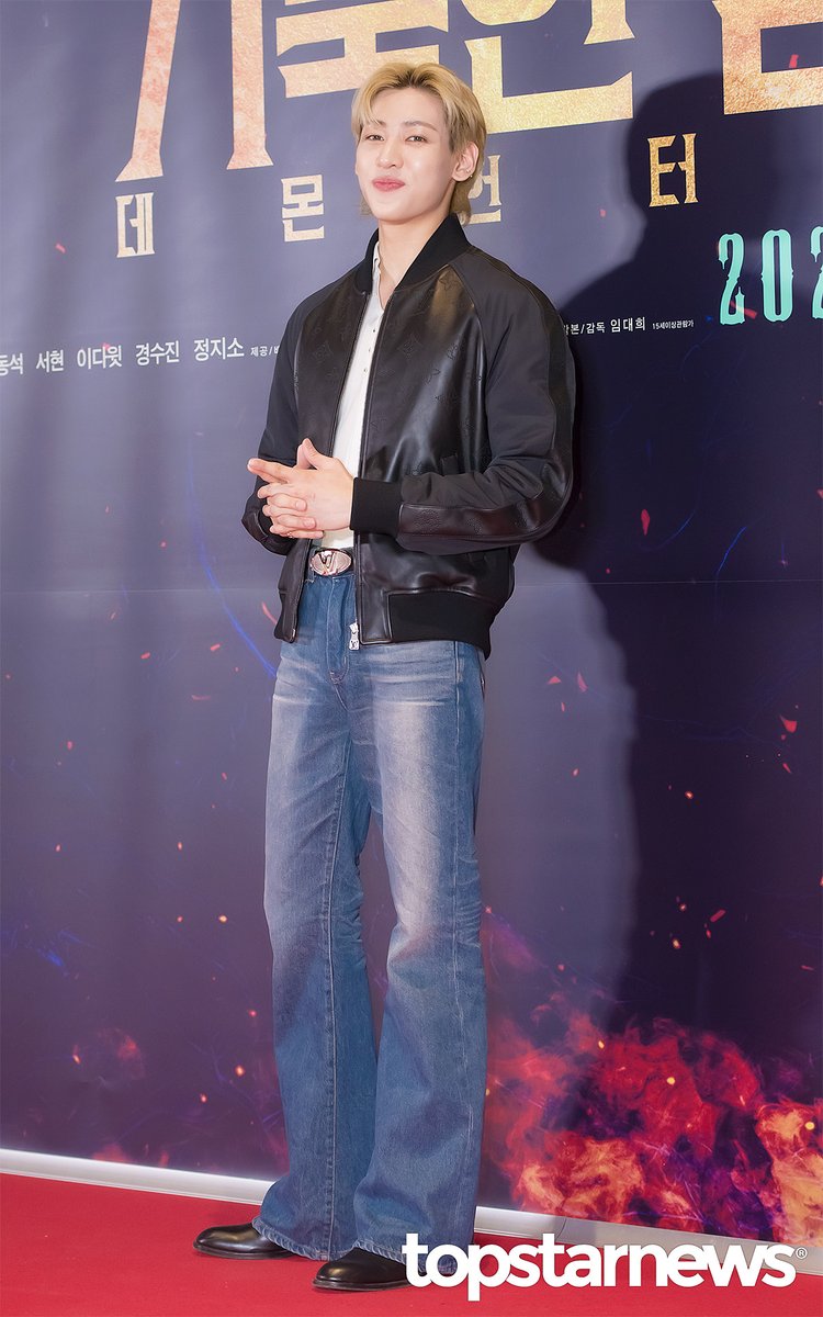 갓세븐 뱀뱀, ‘마동석 만날 생각에 수줍수줍 미소’ (거룩한 밤 VIP시사회) [HD포토] #거룩한밤 #VIP시사회 #포토월 #프리뷰 topstarnews.net/news/articleVi… <- Original Photo