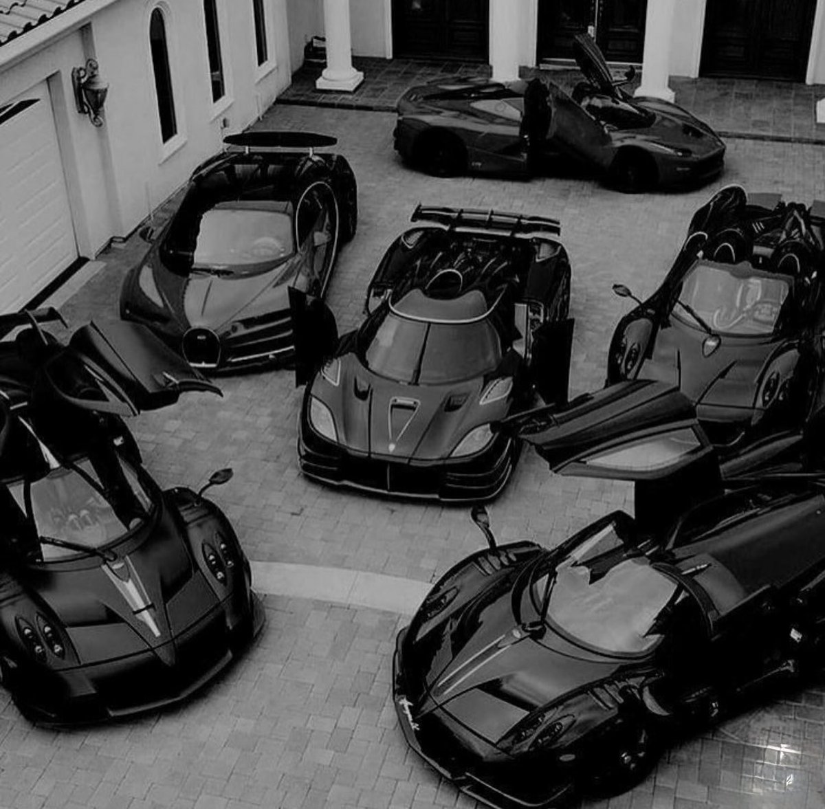 LUX Cars (@luxurycars365) on Twitter photo 