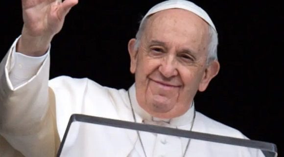 Lamentamos profundamente el fallecimiento del inolvidable Papa Francisco.

Las muestras de afecto y cordial cercanía que transmitió a nuestros compatriotas fueron siempre reciprocadas por los cubanos.