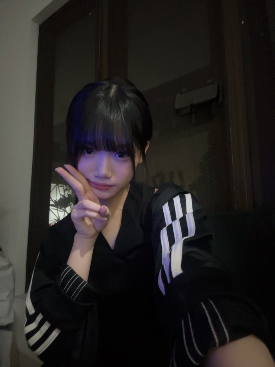 Kimmy_JKT48's tweet photo. maaci VC bulan iniiii!!! uhuy 😚💜 https://t.co/rlegdUajkT