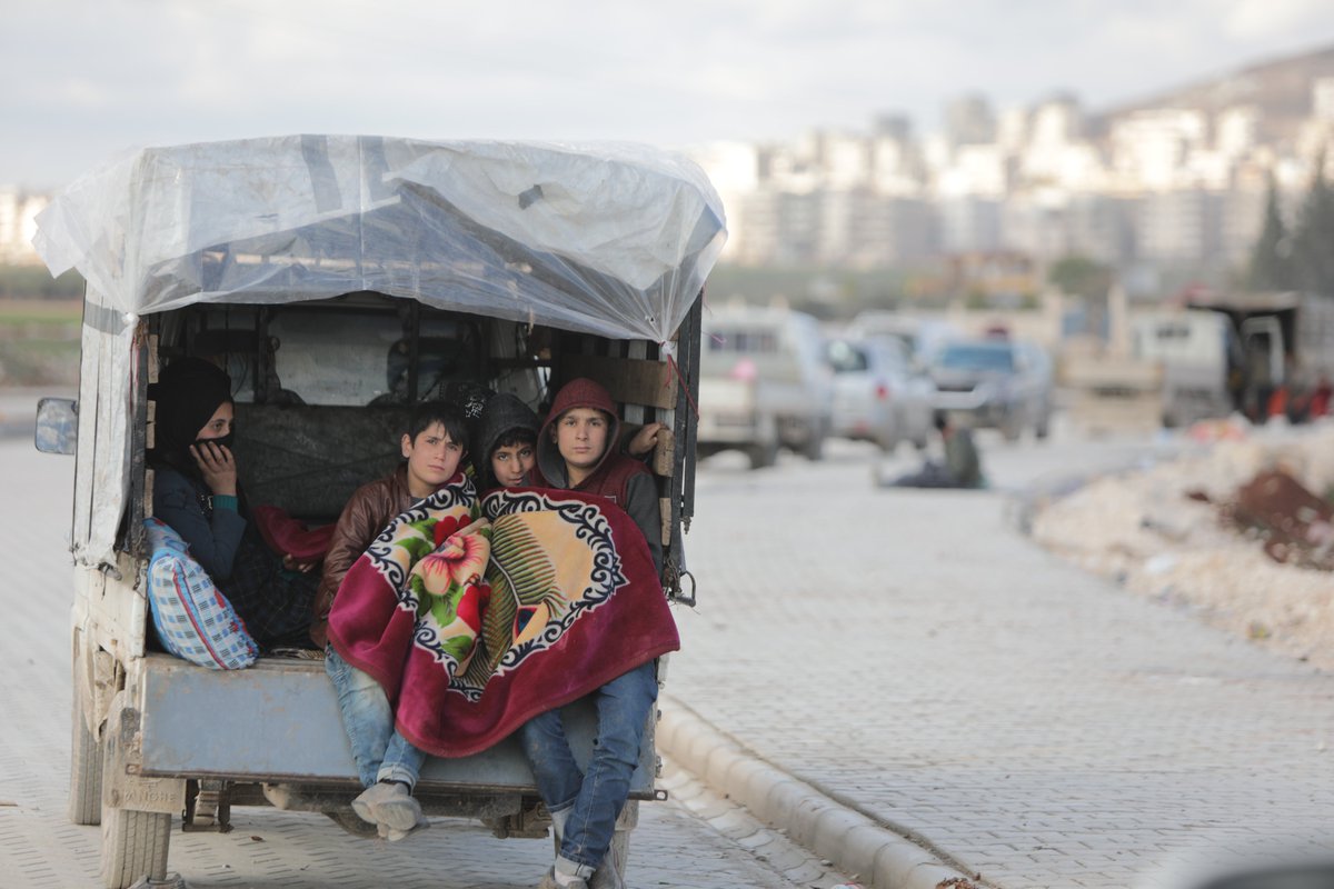 Internal displacement is ⤴️, so is our commitment.

<a href="/UNDP/">UN Development</a> stands w/ <a href="/UN/">United Nations</a> Solutions Champions in support of 7️⃣6️⃣million people displaced by conflict, disasters &amp; climate shocks.

🤝We work w/ countries &amp; partners to recover, rebuild &amp; find lasting solutions: go.undp.org/3F9