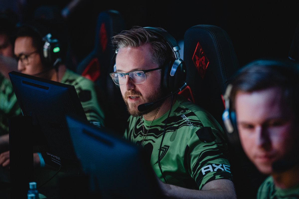 777 Esports 👽 (@777esports) on Twitter photo Velkommen tilbake <a href="/akEzCS/">Kristian Kornbakk</a> 🤝 En kar som har preget 777 Esport på måter få andre har ila. de siste årene, og som har vært viktig gjennom mange av våre høydepunkter som klubb så langt. Sånne øyeblikk ønsker vi mer av, og fremover vil du se Kristian i coach-rollen i vårt lag. Velkommen tilbake <a href="/akEzCS/">Kristian Kornbakk</a> 🤝 En kar som har preget 777 Esport på måter få andre har ila. de siste årene, og som har vært viktig gjennom mange av våre høydepunkter som klubb så langt. Sånne øyeblikk ønsker vi mer av, og fremover vil du se Kristian i coach-rollen i vårt lag.