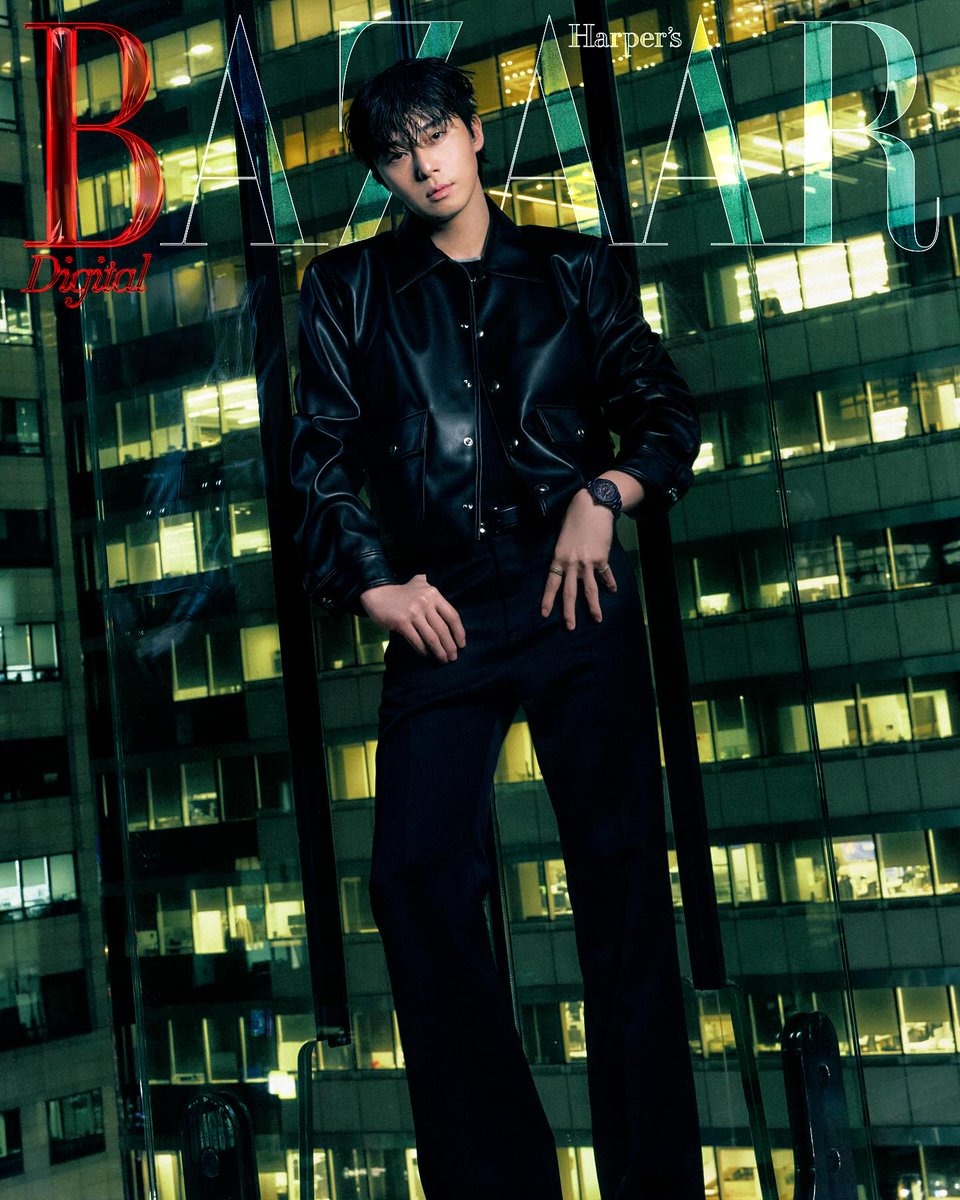 jenny061215's tweet image. 🔗 @ harpersbazaarkorea 2025.04.21
#제작지원 #MovingCover
적막한 공간. 창 밖으로 도시의 소음이 나즈막히 들린다. 배우 박서준, 그리고 샤넬의 뉴 워치 ‘J12 블루(Bleu)’가 함께한 시간⏱️

@ chanelofficial @ bn_sj2013 #J12 #CHANELWatches #샤넬워치

Editor 이진선
Film 김예진
PD 심선영,