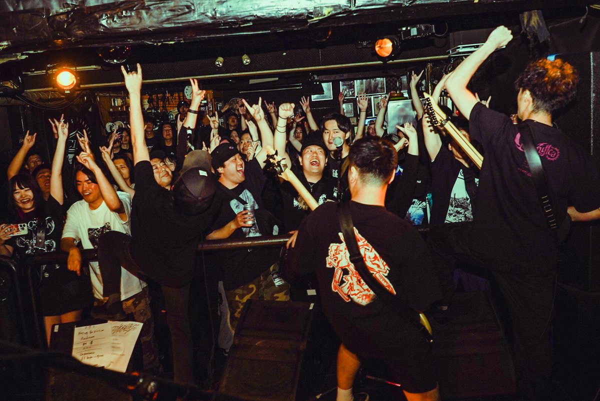 ___silverwing tweet media